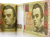 A hundred hrivnya bill.