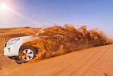 SUV dune bashing