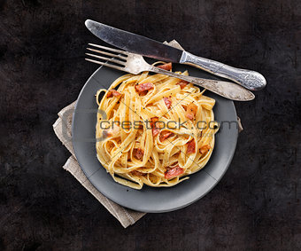 Pasta carbonara on a plate