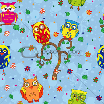 Funny owls and tree seamless pattern over blue