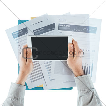 Financial advisor using a digital tablet
