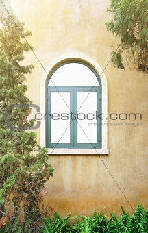 windows in Italian style