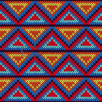 Seamless knitted ornamental pattern with triangles