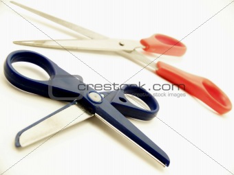 Two Pairs of Scissors, Horizontal
