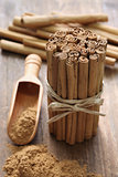 ceylon cinnamon sticks and powder