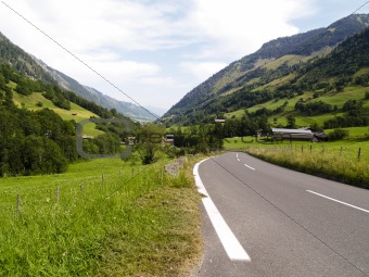 Empty route in Alps