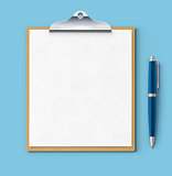 Clipboard with blank paper 