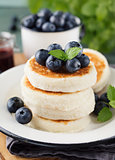 Cottage cheese pancakes with blueberries