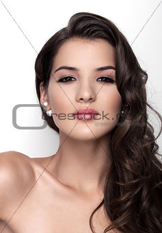 Beautiful model wearing hair wedding accessories