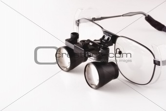 Medical loop glasses
