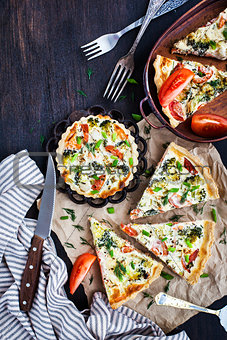 Quiche with salmon vegetables