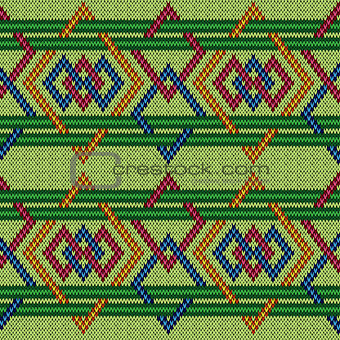 Knitted seamless geometric interlaced pattern