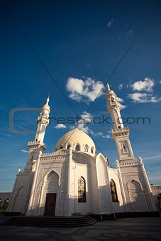Bulgarians Tatarstan. White mosque