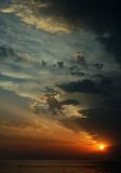 beautiful_sunset_dramatic_sky