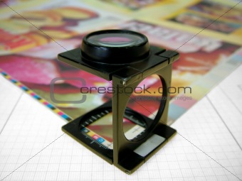 press magnifying glass magnifier