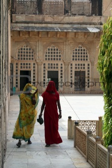 Indian girls in Jaipur