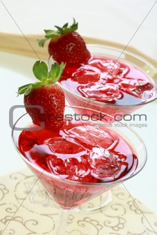 Soft drink with strawberry
