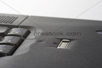 Fingerprint on a laptop (FR)
