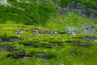 Bunda houses, Norway