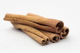  cinnamon sticks