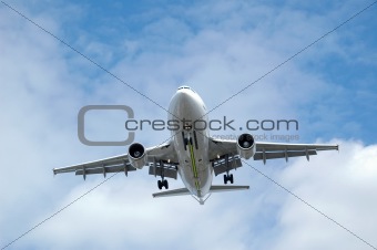 jet aircraft landing